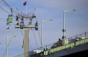 Koelner Seilbahn Gondel blieb haengen Koeln Linksrheinisch P611